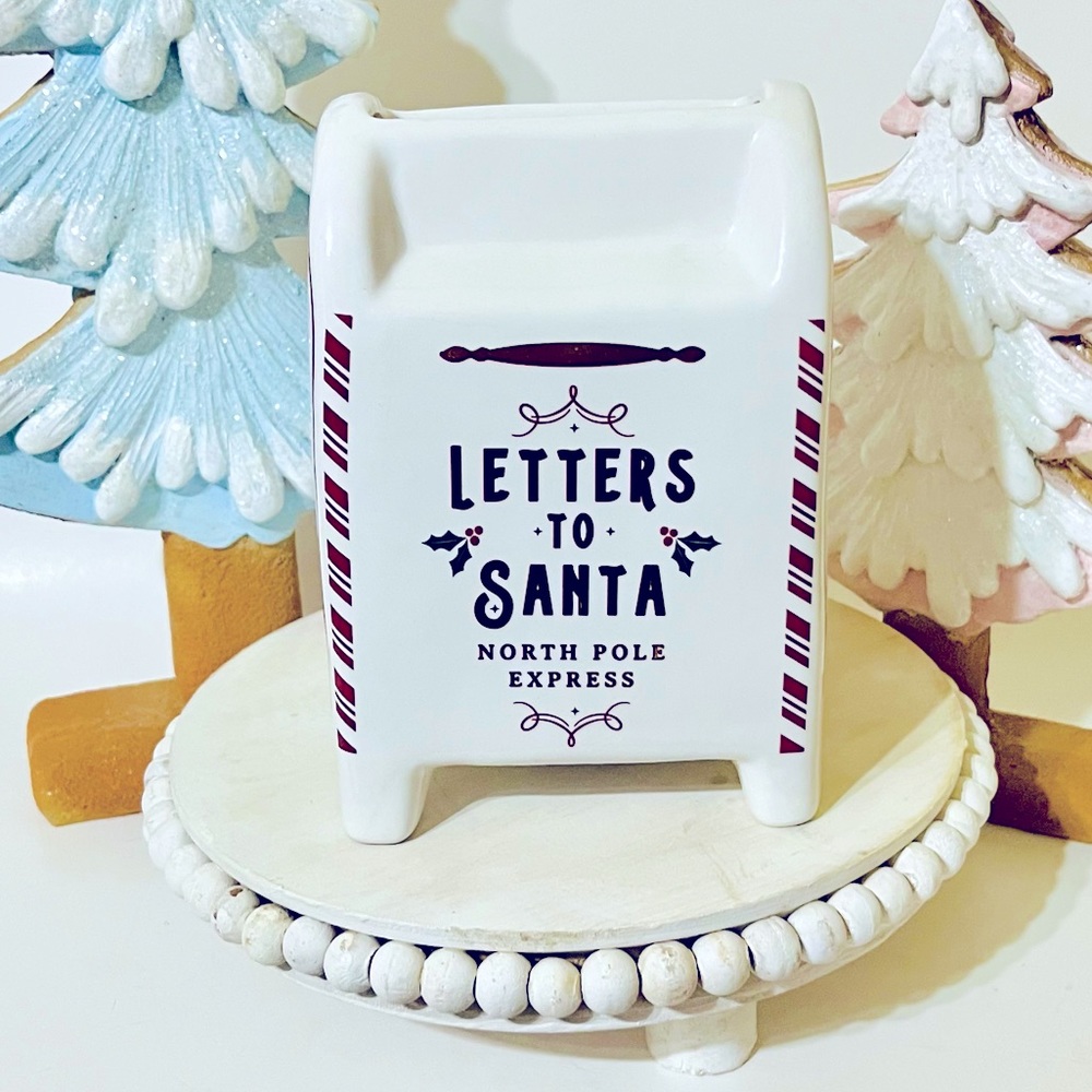 DW Home “Letters To Santa” Mailbox Candle